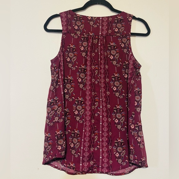 Maurices Burgundy Patterned Sleeveless Blouse - Picture 2 of 5
